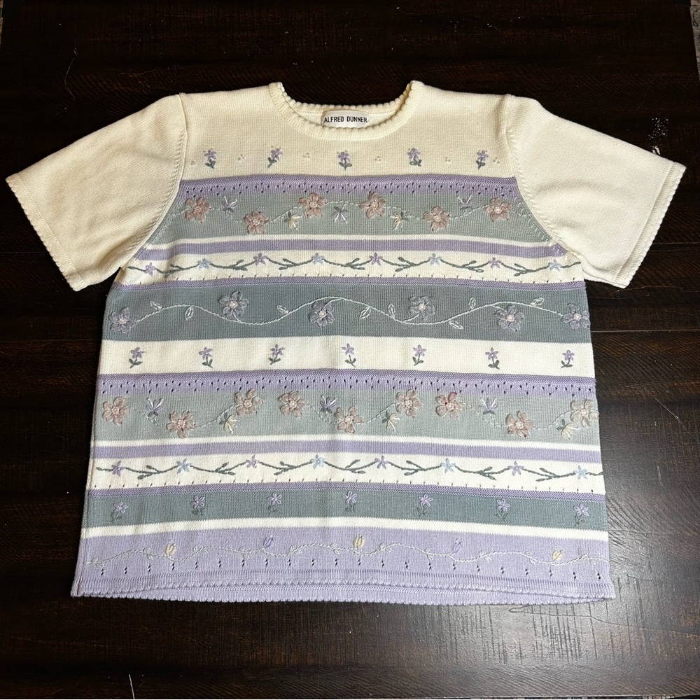 Vintage Alfred Dunner Embroidered Floral Pastel Short Sleeve Sweater